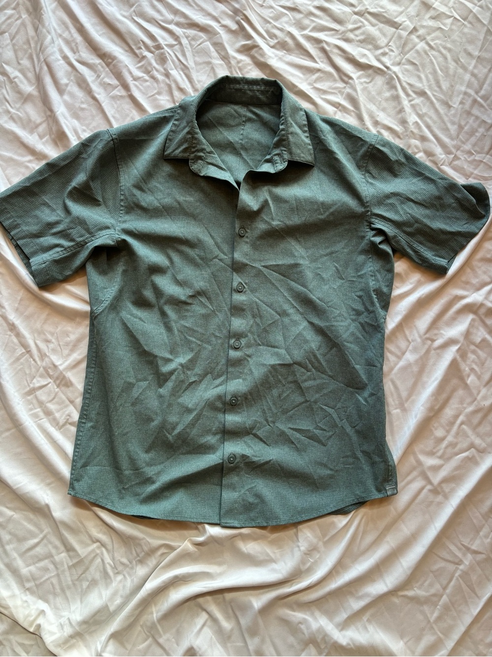 Men’s lululemon athletica Short-Sleeve Button-Down Shirt